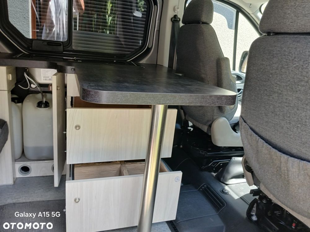 Renault Trafic 2.0 dCi - 8