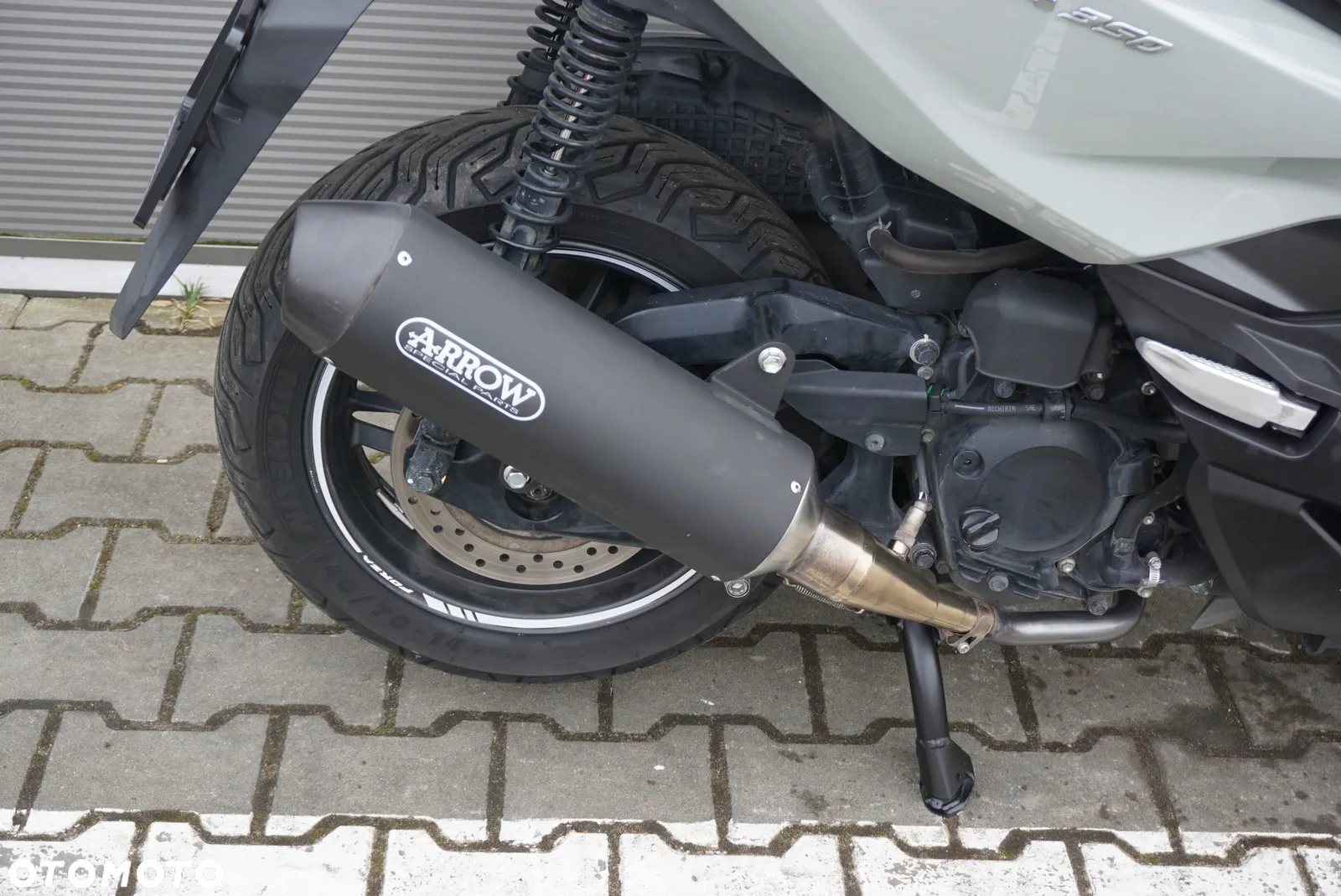 Honda NSS - 16