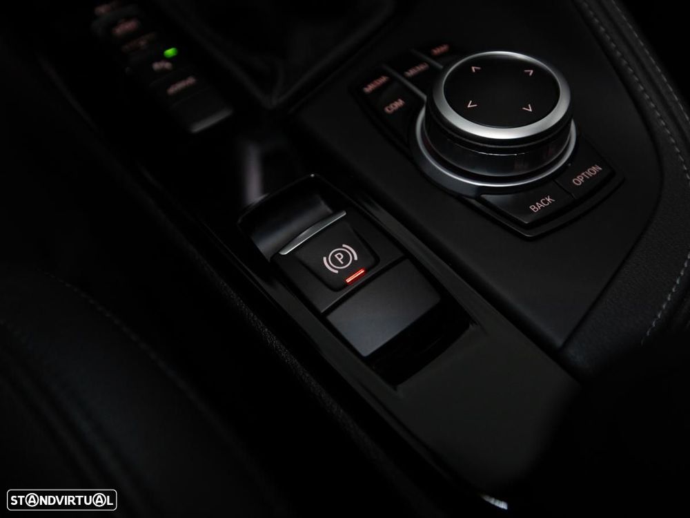 BMW X1 xDrive25e M Sport - 24