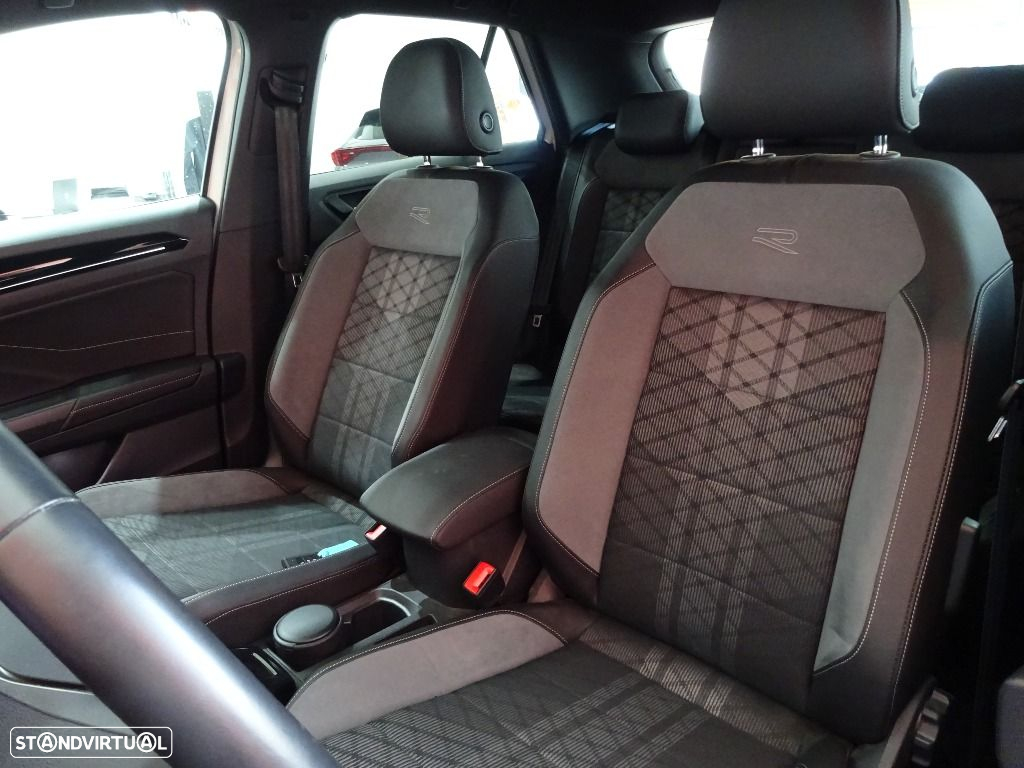 VW T-Roc 2.0 TDI R-Line DSG - 13