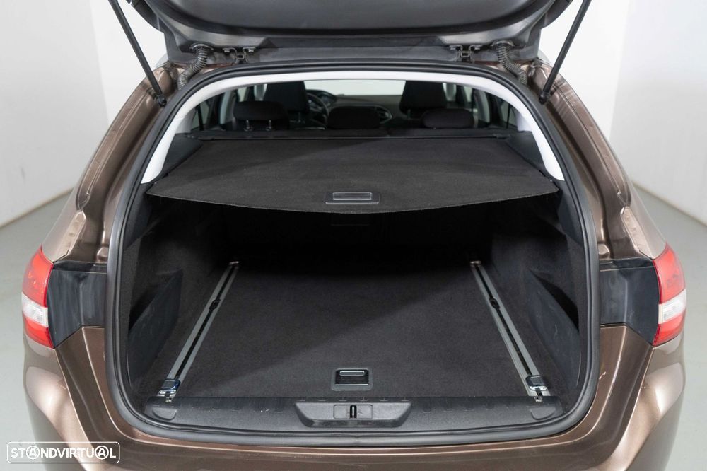 Peugeot 308 SW 1.6 BlueHDi Allure - 14