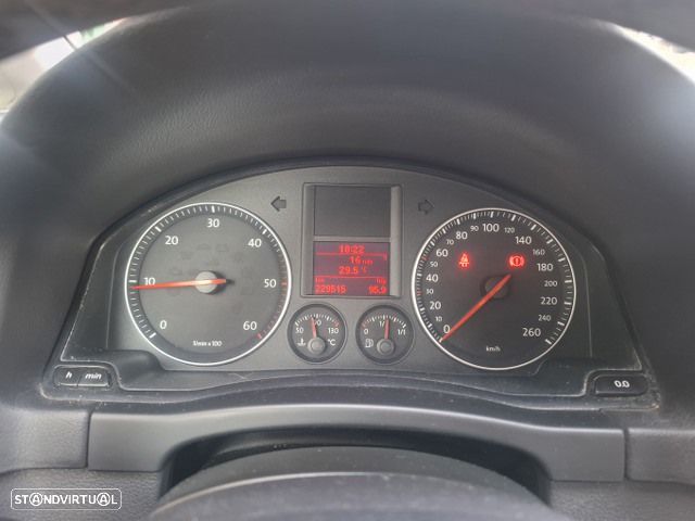VW Golf Plus 1.9 TDi Trendline AC - 13