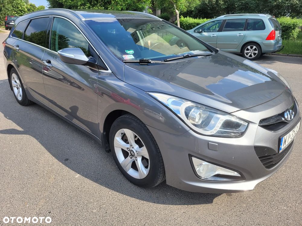 Hyundai i40 2.0 GDI Comfort + - 25