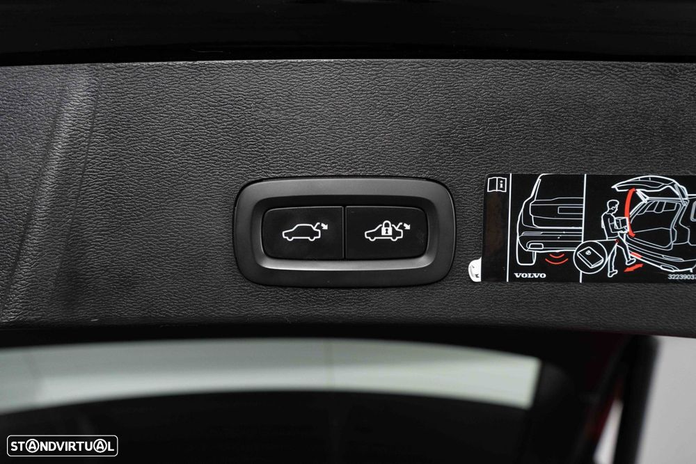 Volvo XC 40 1.5 T4 PHEV Inscription Expression - 17