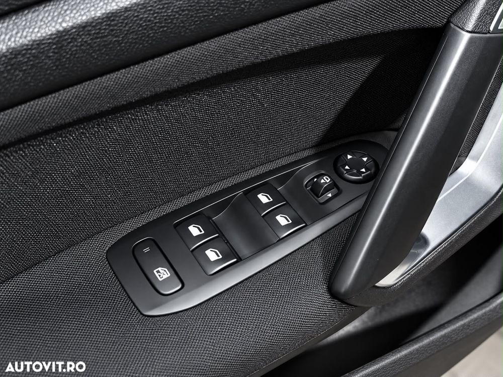 Peugeot 308 - 13