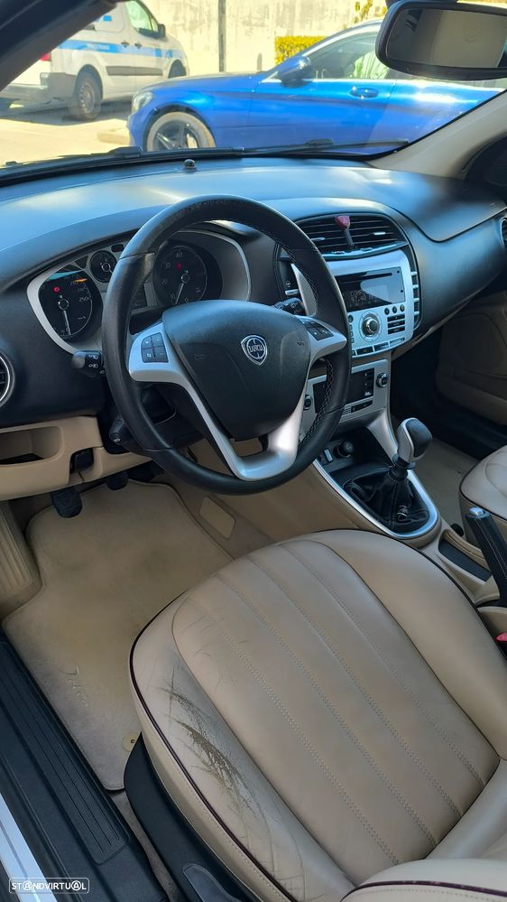 Lancia Delta 1.6 M-Jet Platino - 28