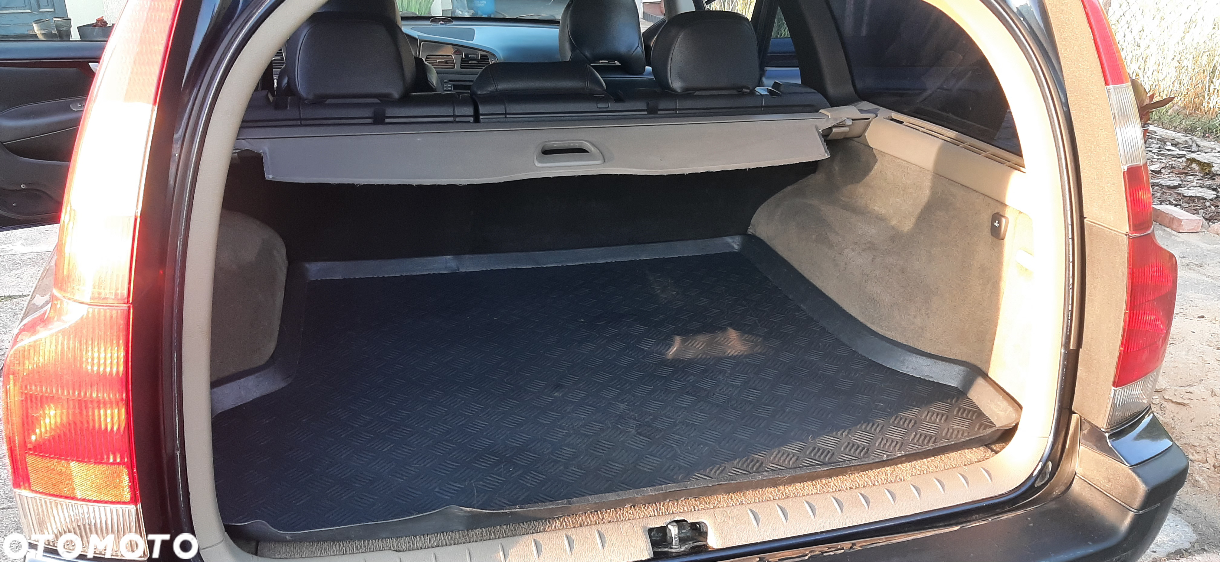 Volvo V70 2.4 - 15
