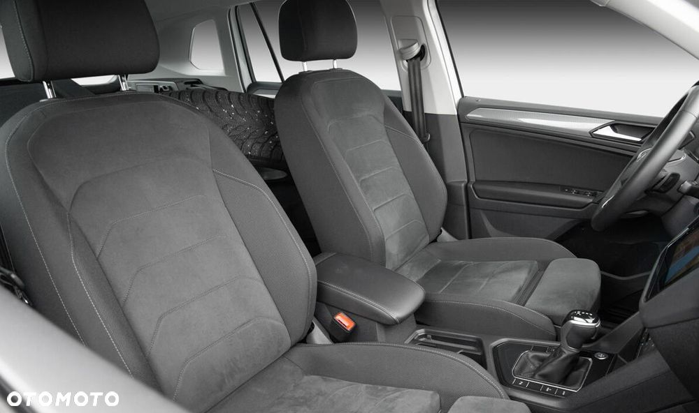 Volkswagen Tiguan - 18