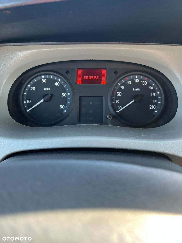 Renault Trafic - 12
