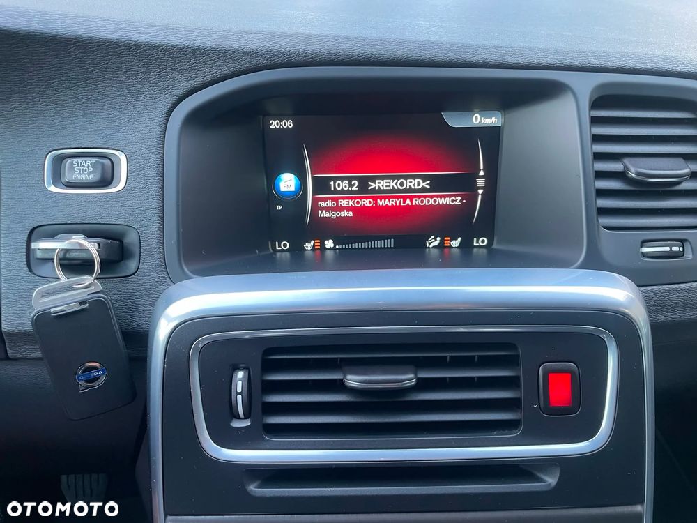 Volvo V60 D3 Momentum - 26