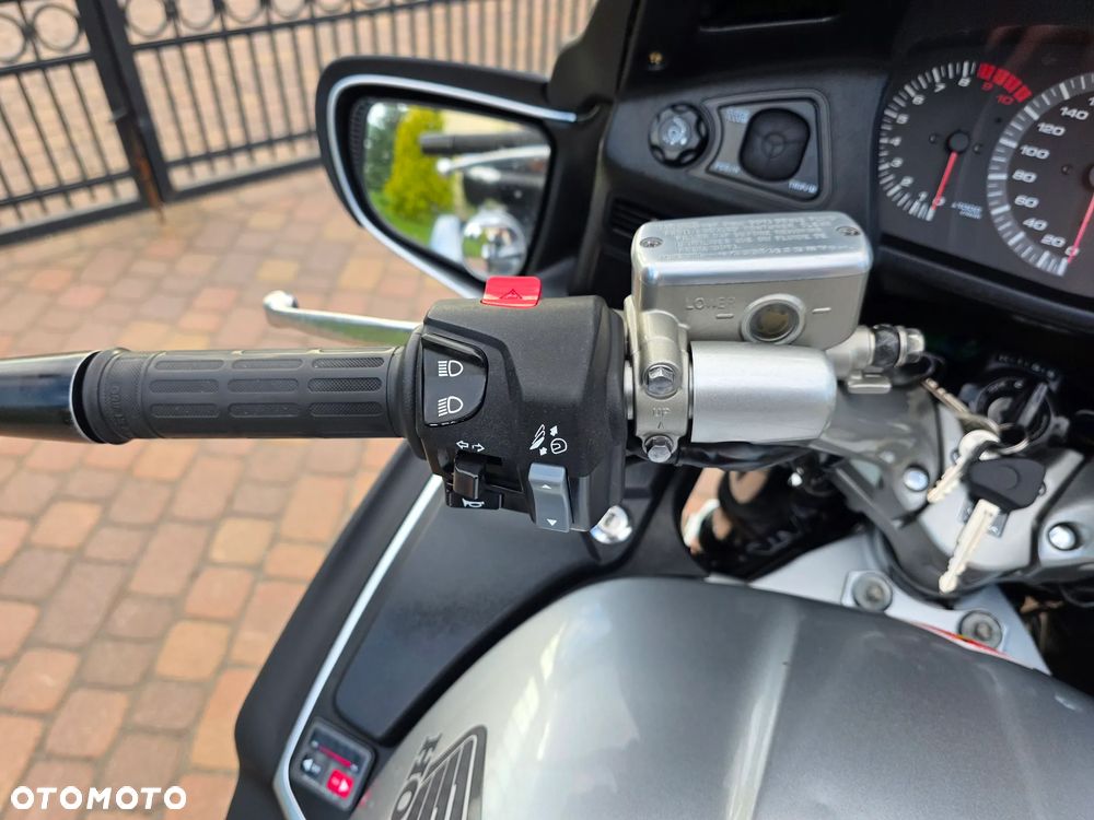 Honda ST - 29