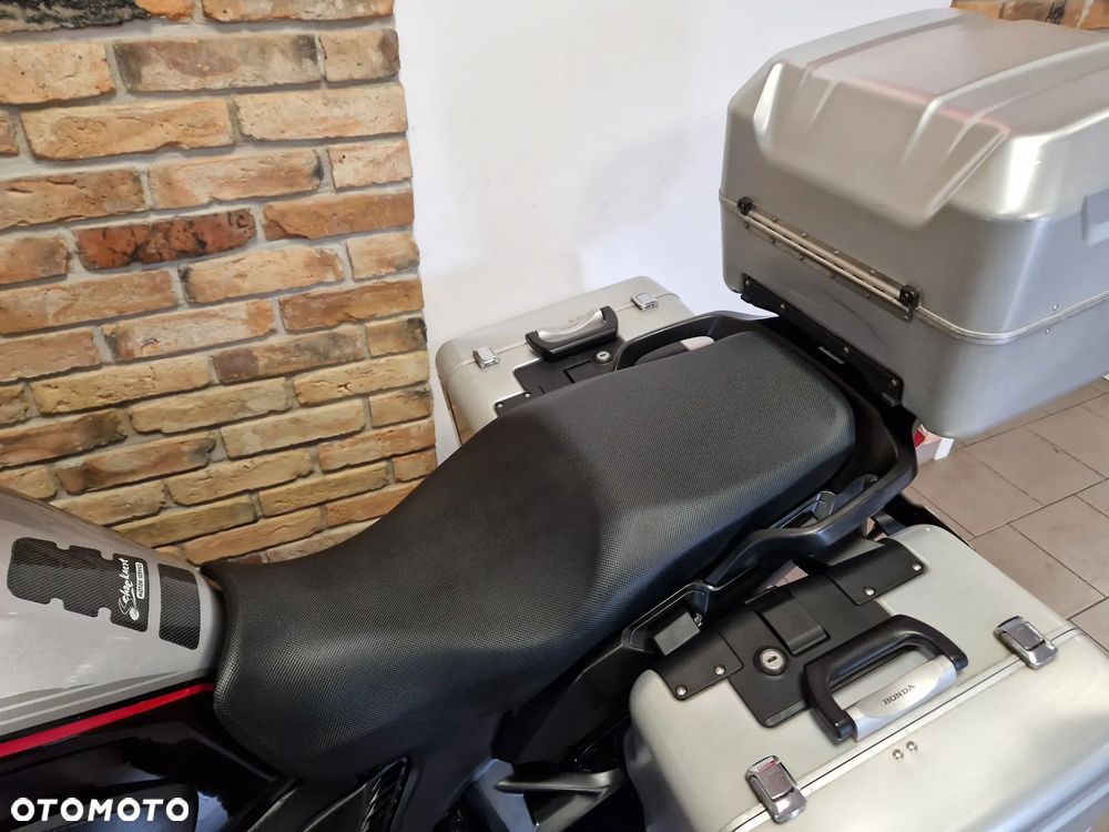 Honda VFR - 24