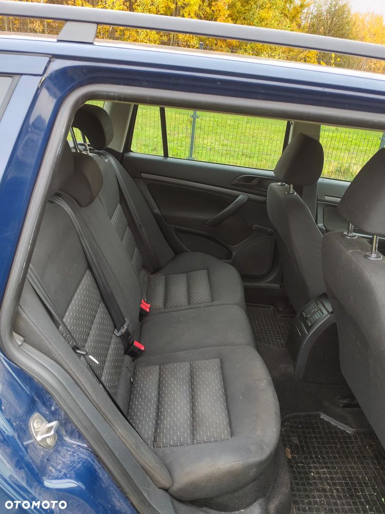 Skoda Octavia 1.6 - 6