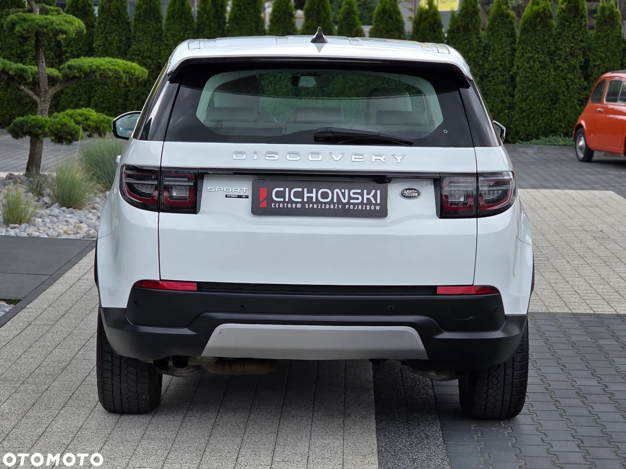 Land Rover Discovery Sport 2.0 D180 R-Dynamic SE - 40