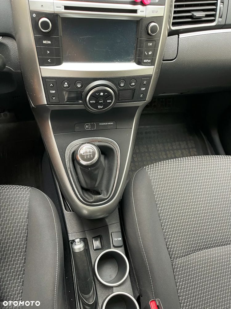 Toyota Verso 1.6 D-4D 5-Sitzer Start/Stop Skyview Edition - 9