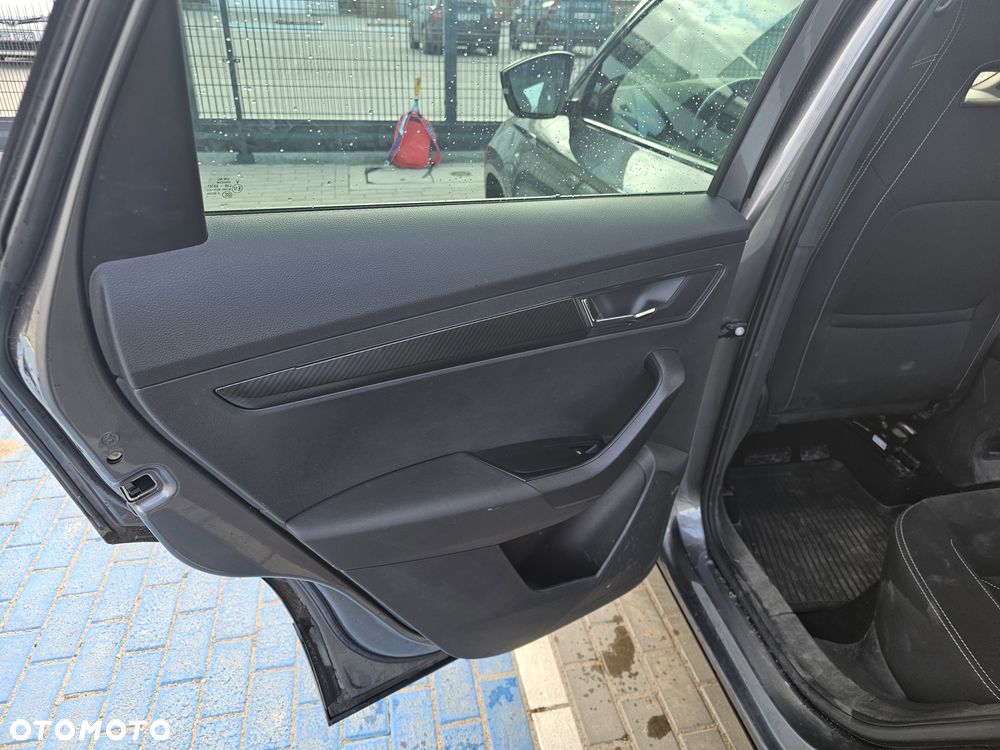 Skoda Karoq 1.5 TSI ACT Sportline DSG - 11