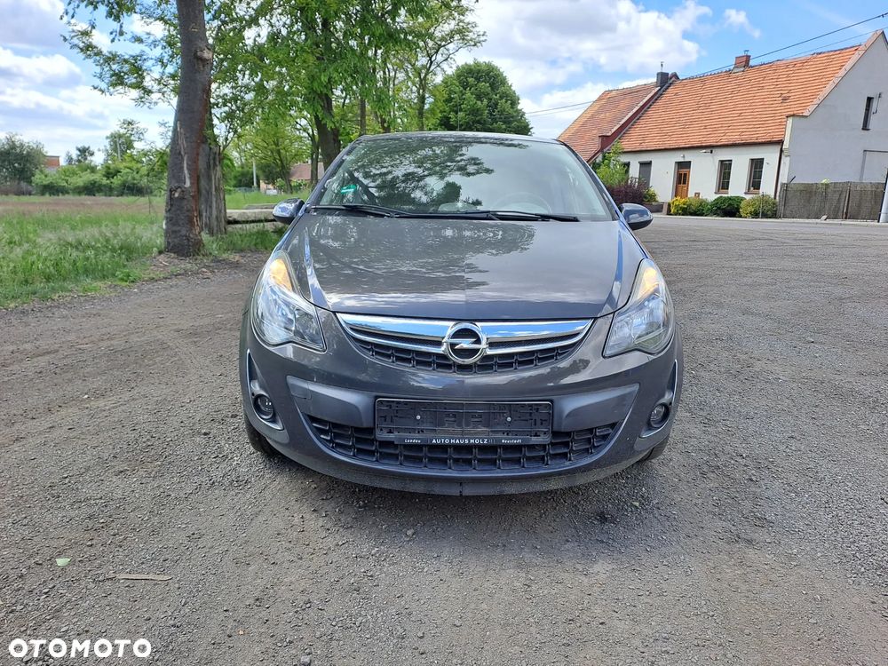 Opel Corsa 1.4 16V Cosmo - 1
