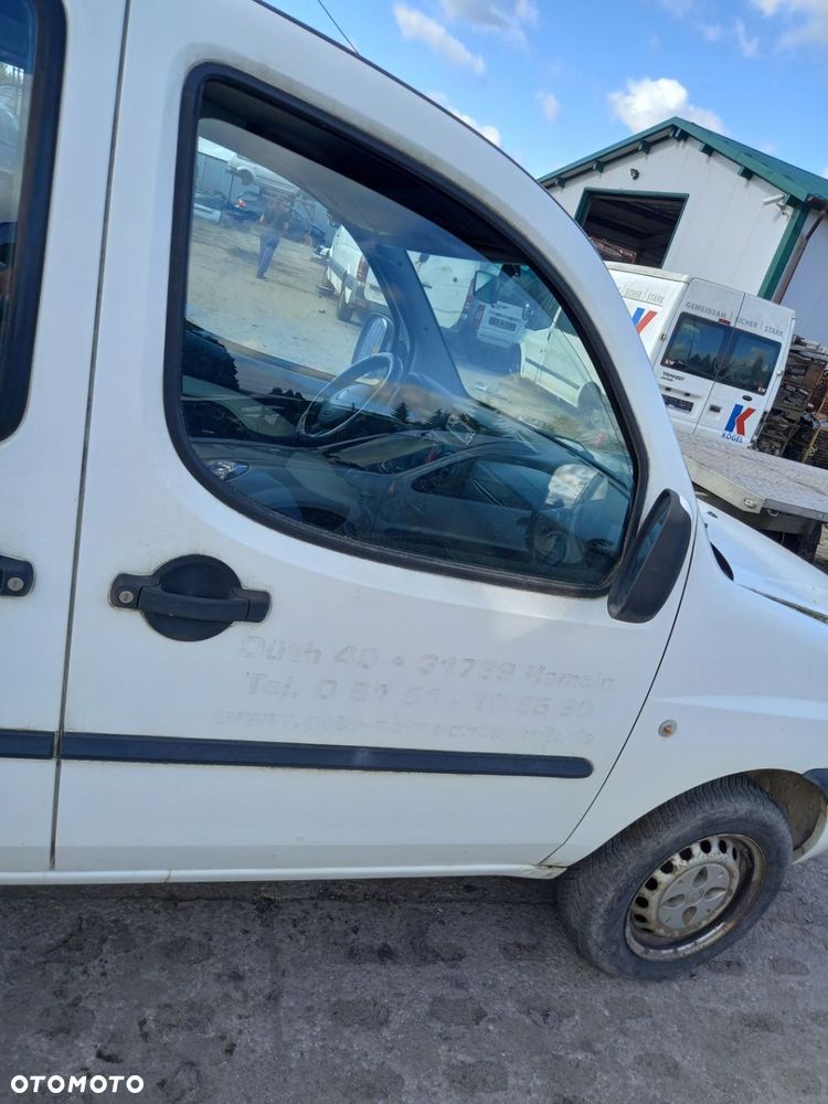 Drzwi przód przednie prawe KPL Fiat Doblo I
