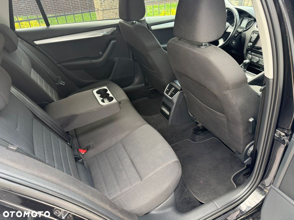 Skoda Octavia 2.0 TDI Elegance DSG - 11