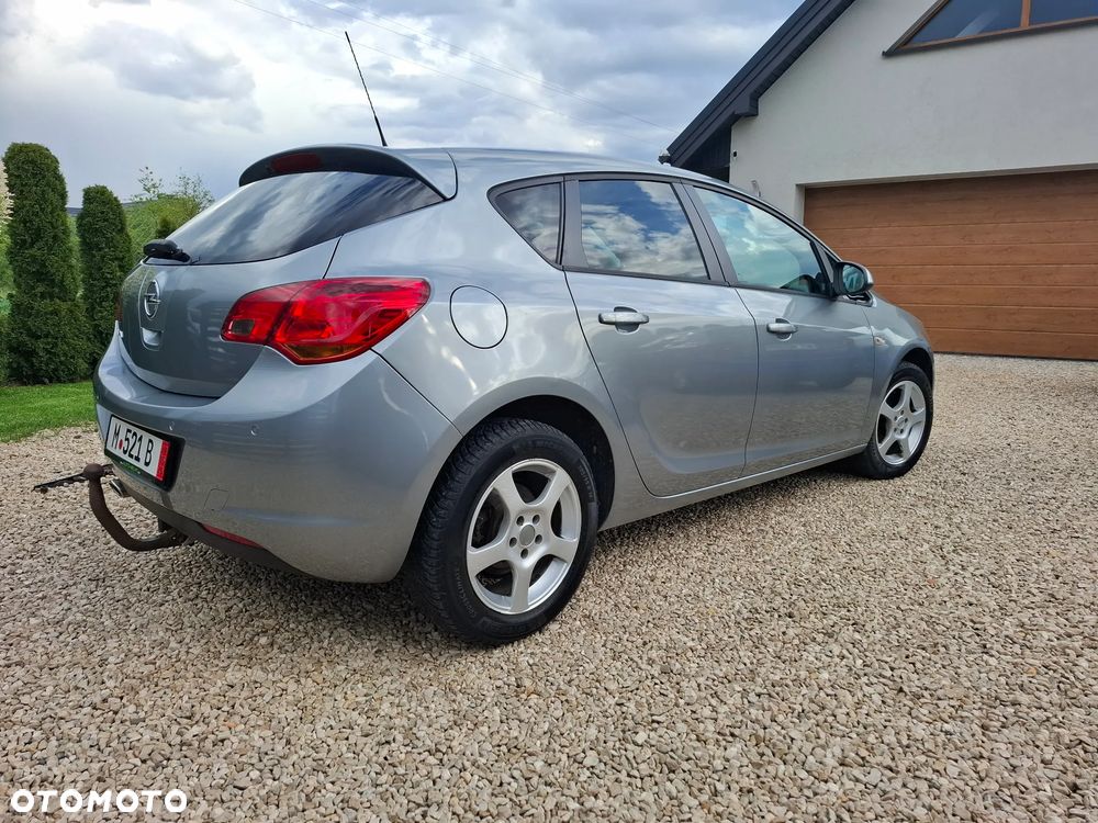 Opel Astra 1.4 Turbo Innovation - 8