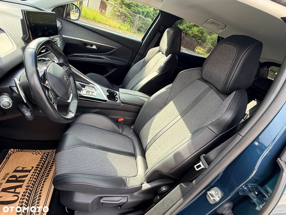 Peugeot 3008 1.6 PureTech Hybrid PHEV Allure Pack S&S EAT8 - 29
