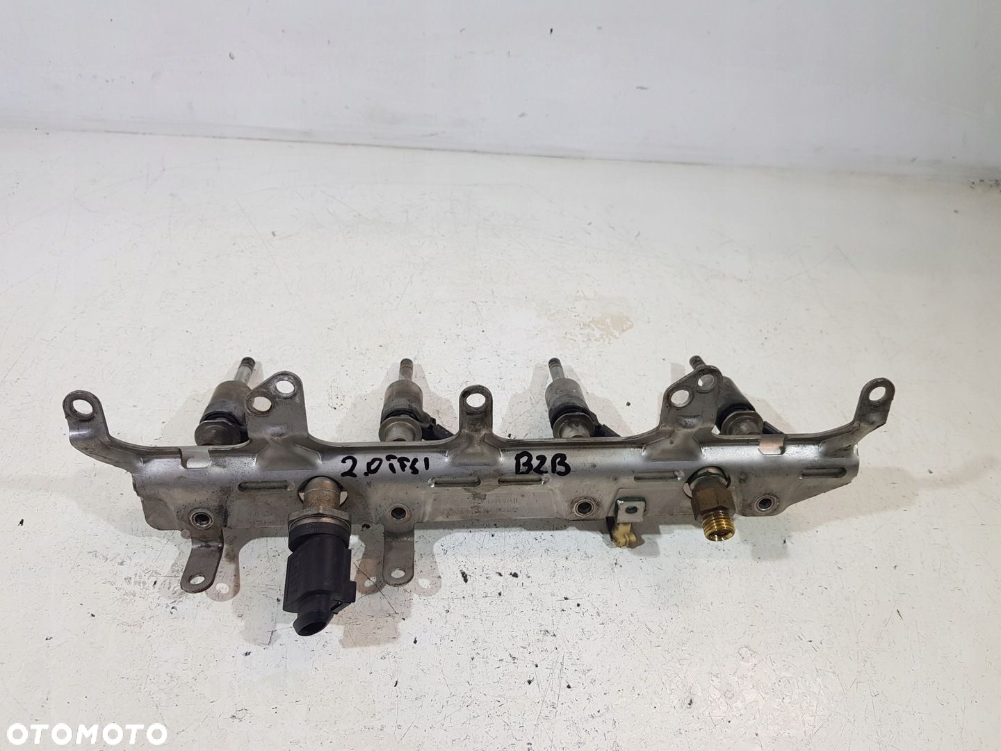 LISTWA WTRYSKOWA WTRYSKI 06J133317G VW AUDI SKODA 1.8 2.0 TFSI - 3