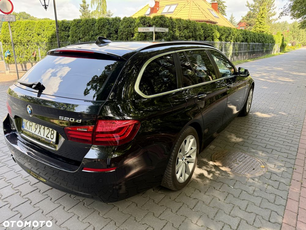 BMW Seria 5 520d - 14