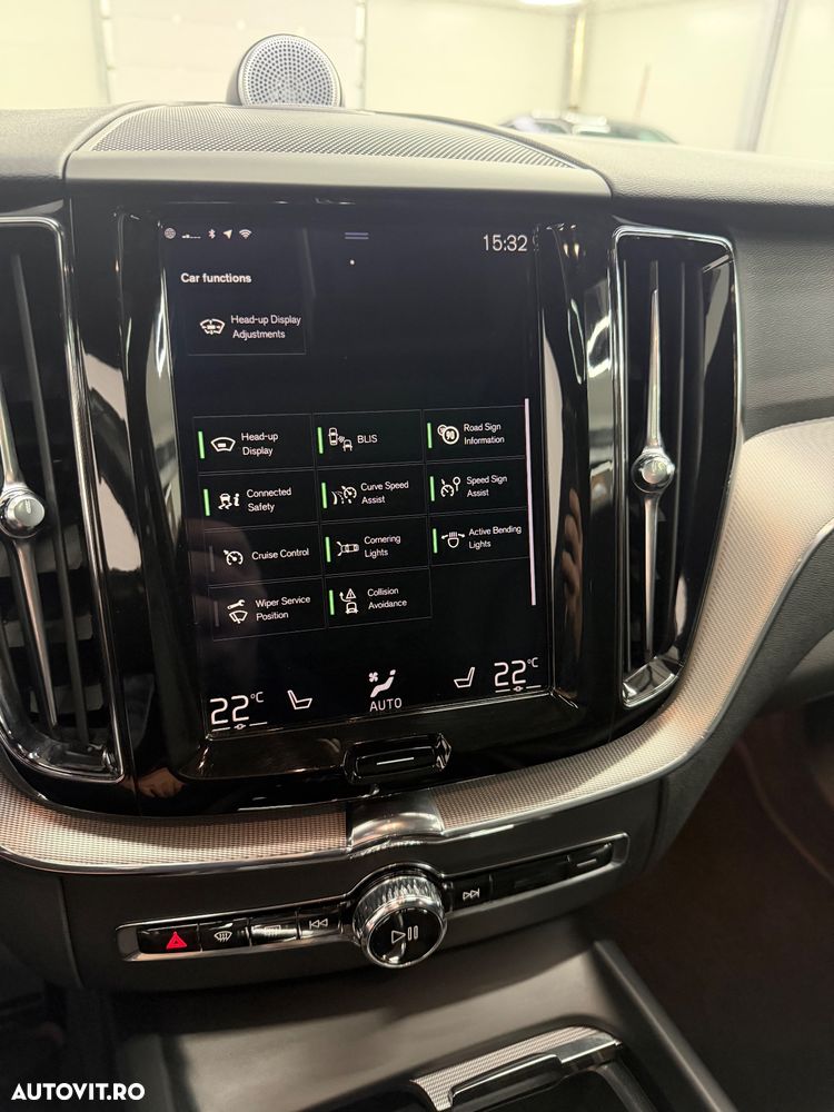 Volvo XC 60 B5 D AWD Geartronic RDesign - 19