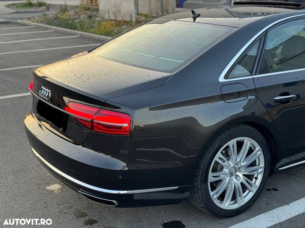 Audi A8 - 7