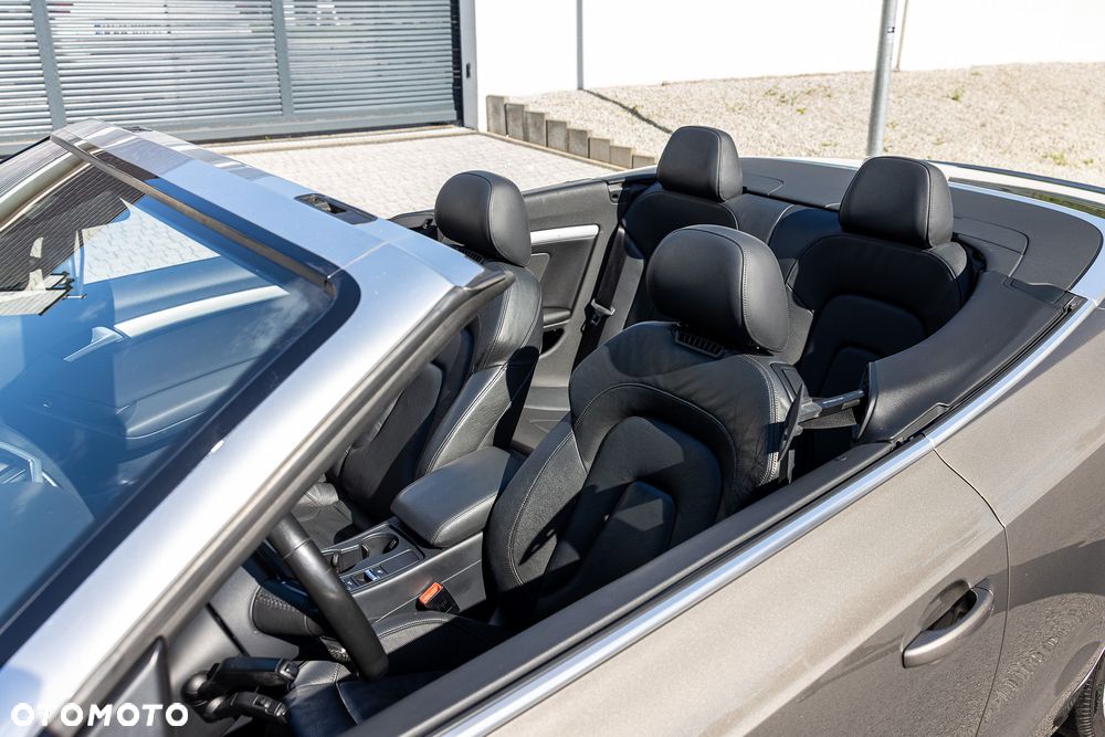 Audi A5 Cabrio 2.0 TDI DPF (clean diesel) multitronic - 17