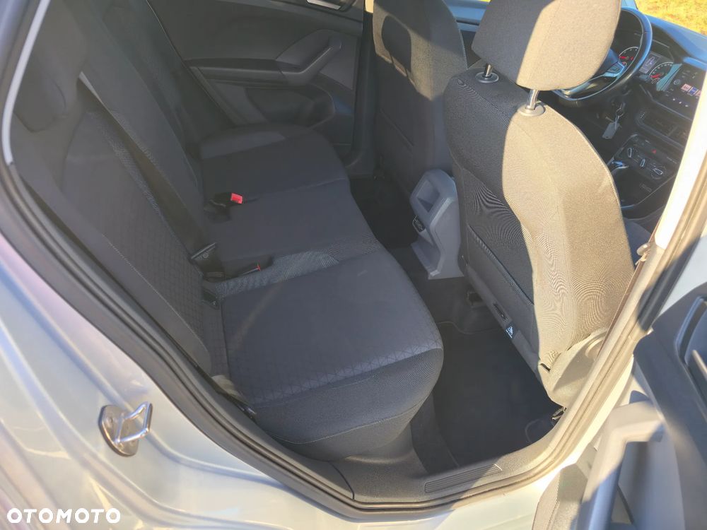 Volkswagen T-Cross - 28