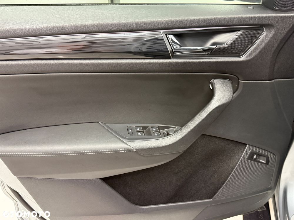 Skoda Kodiaq 2.0 TDI 4x4 DSG Sportline - 10