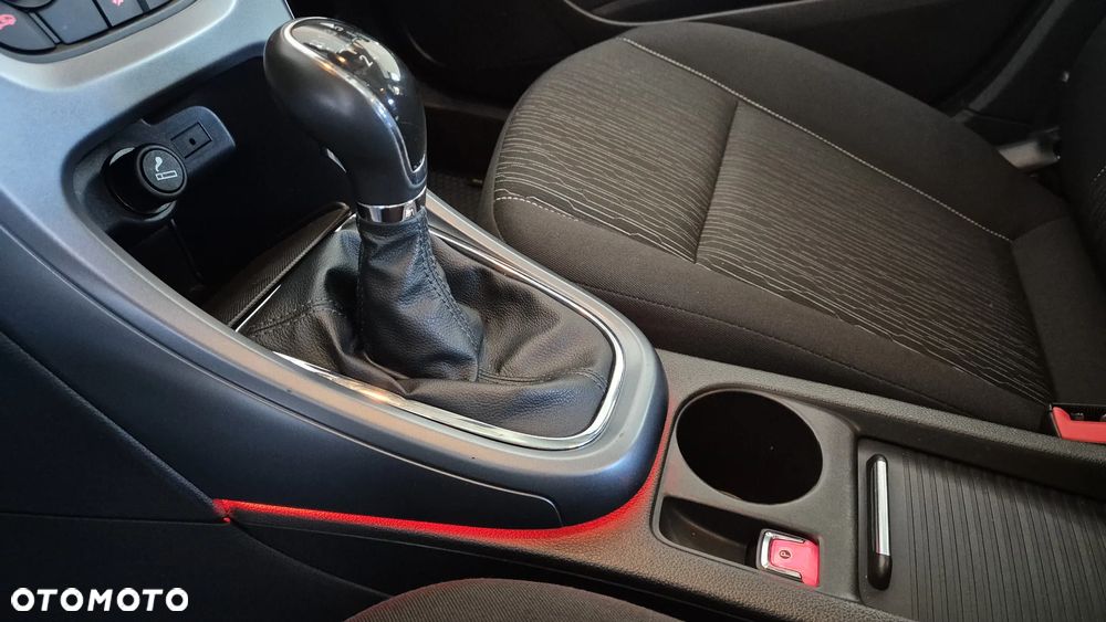 Opel Astra 1.4 T Enjoy - 13