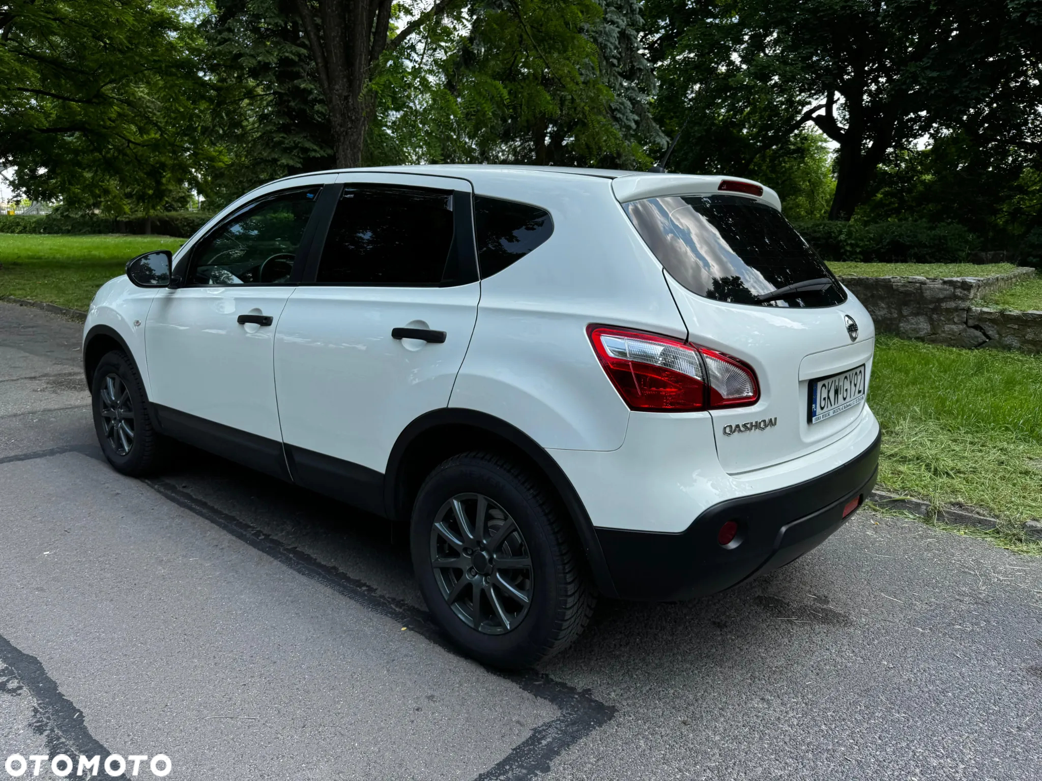Nissan Qashqai 1.6 visia - 3