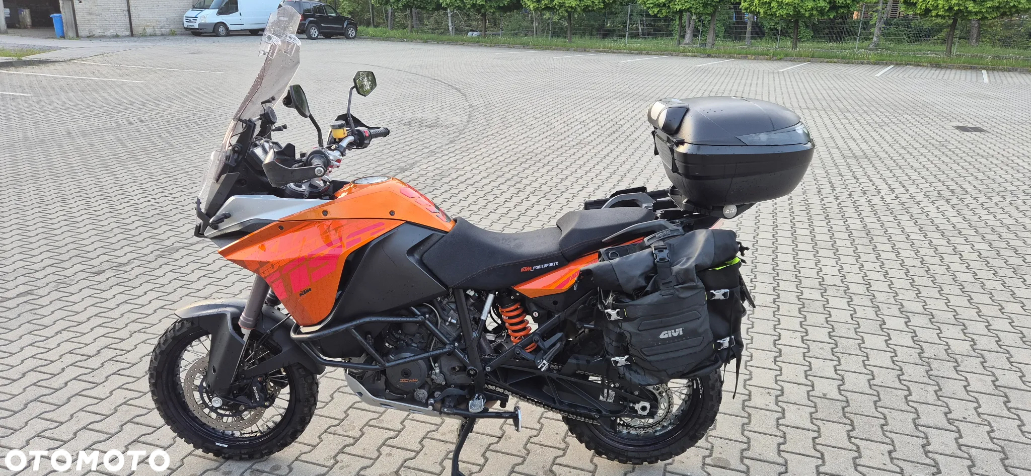 KTM Adventure - 13