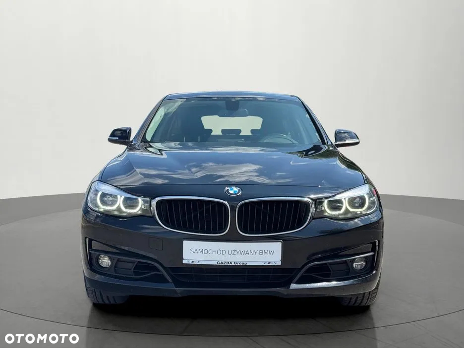 BMW 3GT 320i GPF xDrive Advantage - 8