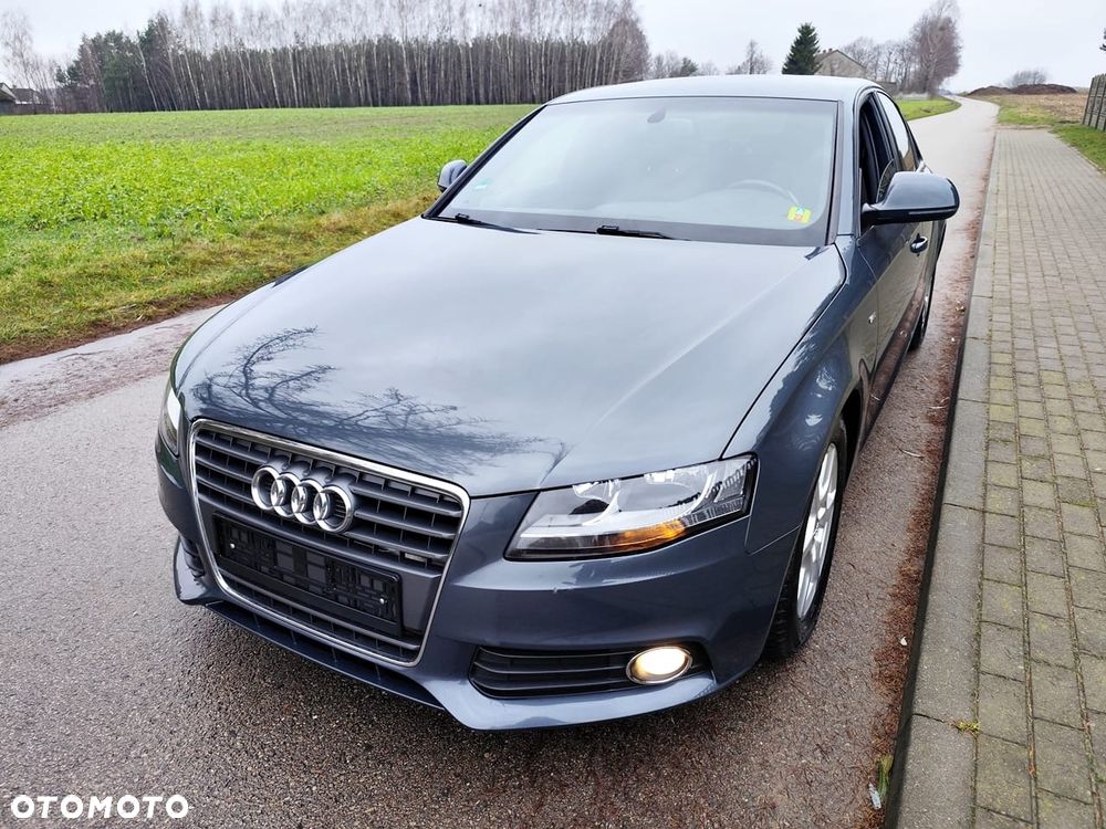 Audi A4 Limousine - 2
