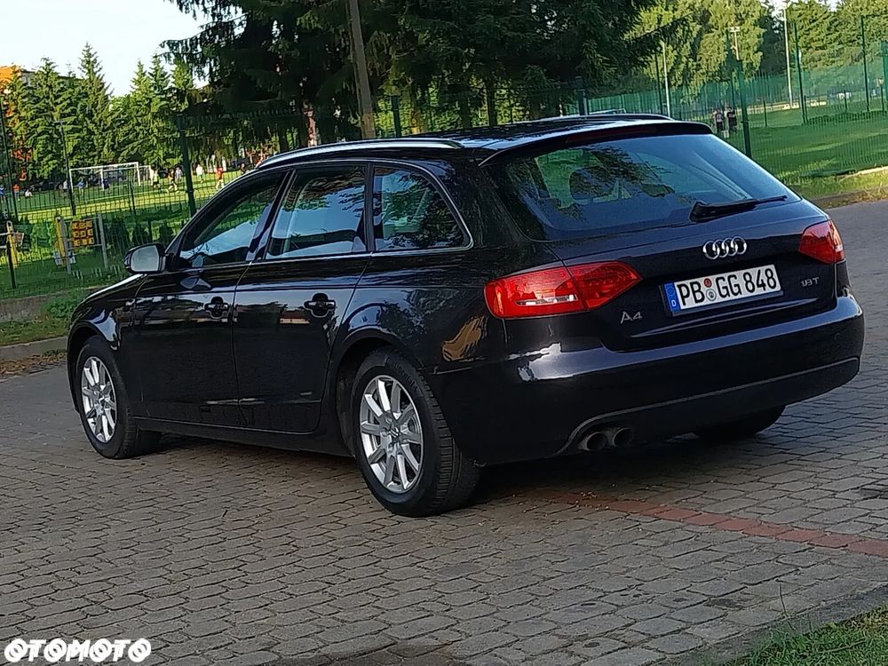 Audi A4 - 4