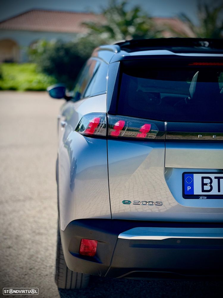 Peugeot e-2008 GT - 7