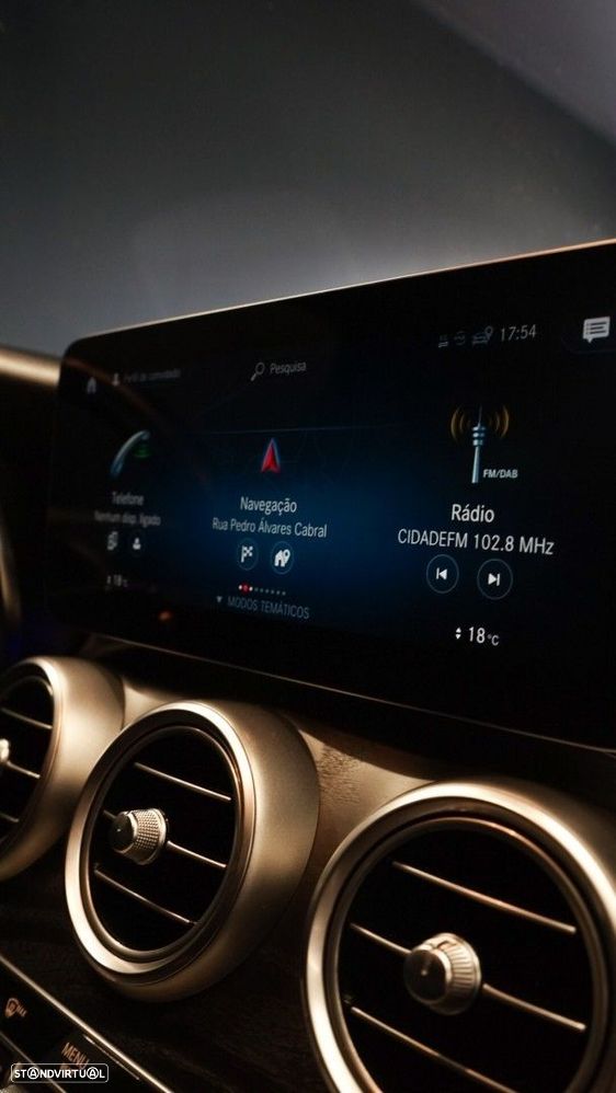 Mercedes-Benz GLC 300 de 4Matic 9G-TRONIC AMG Line - 32