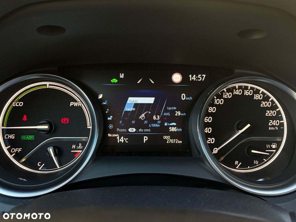Toyota Camry 2.5 Hybrid Comfort CVT - 21
