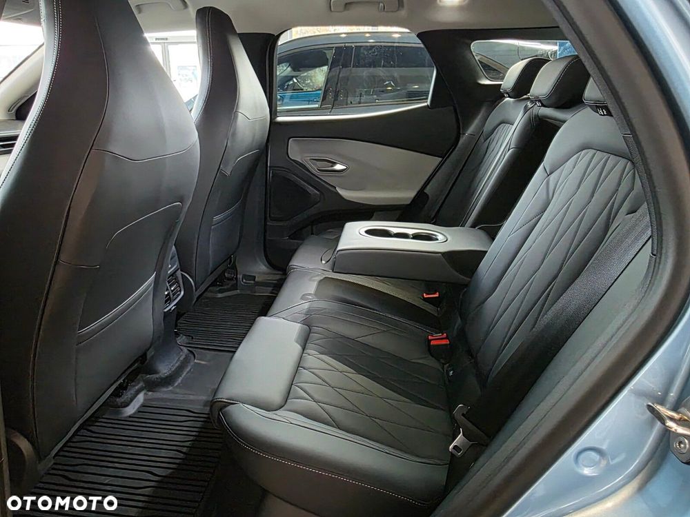 Ford Explorer - 28