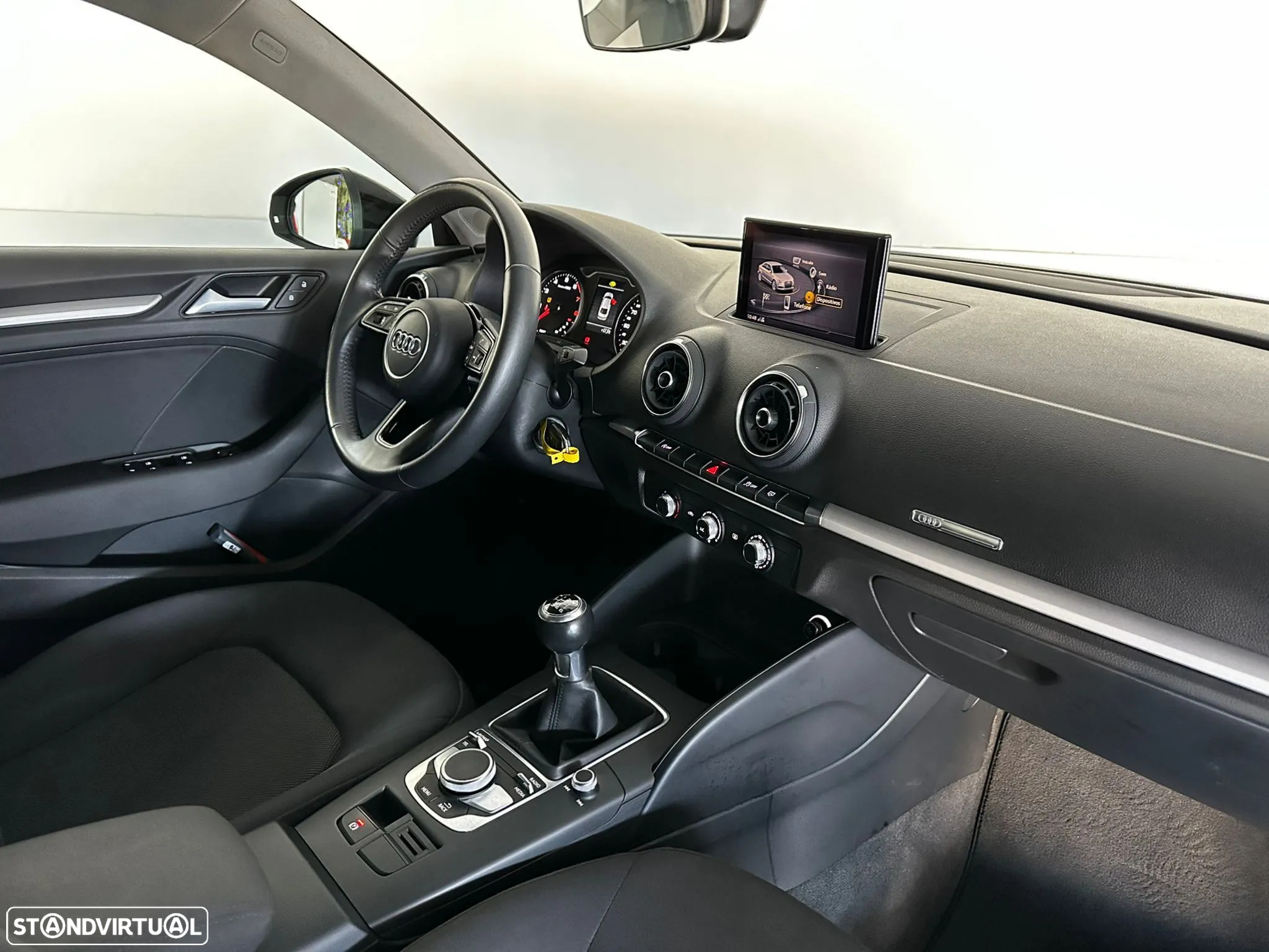 Audi A3 Limousine 30 TFSI design - 27