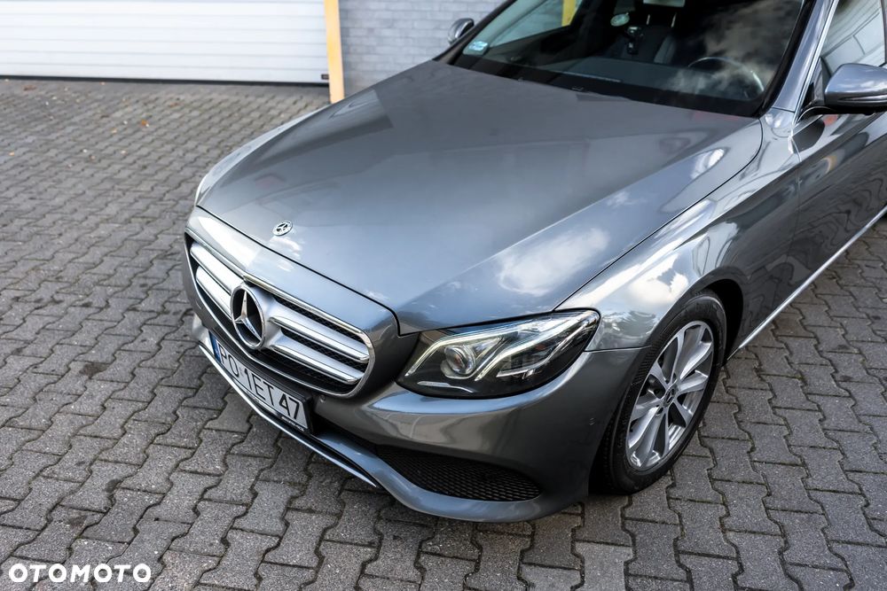 Mercedes-Benz Klasa E 220 d 4-Matic 9G-TRONIC - 9