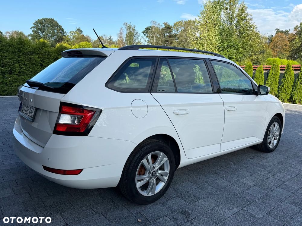 Skoda Fabia 1.0 TSI Ambition - 5