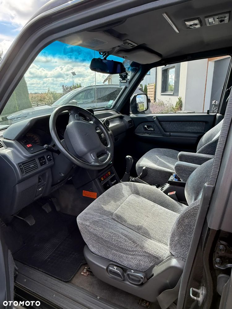 Mitsubishi Pajero - 7