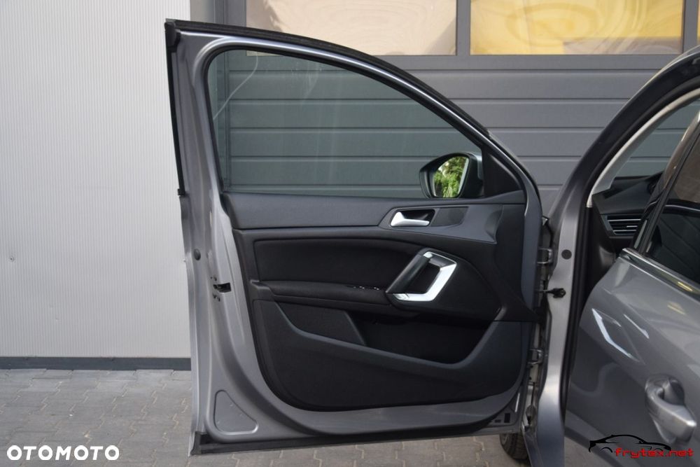 Peugeot 308 - 16
