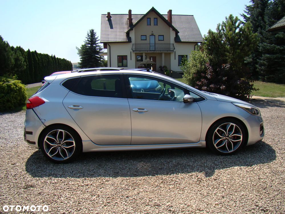 Kia Ceed 1.6 T-GDI GT - 3
