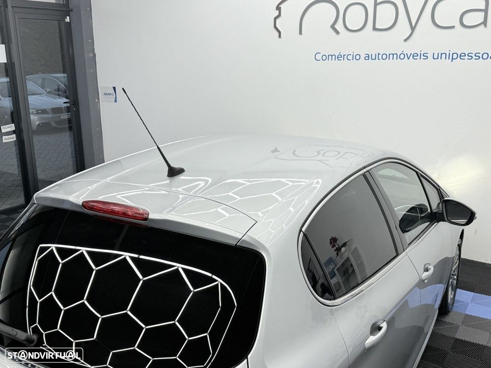 Peugeot 208 1.2 PureTech Allure - 9