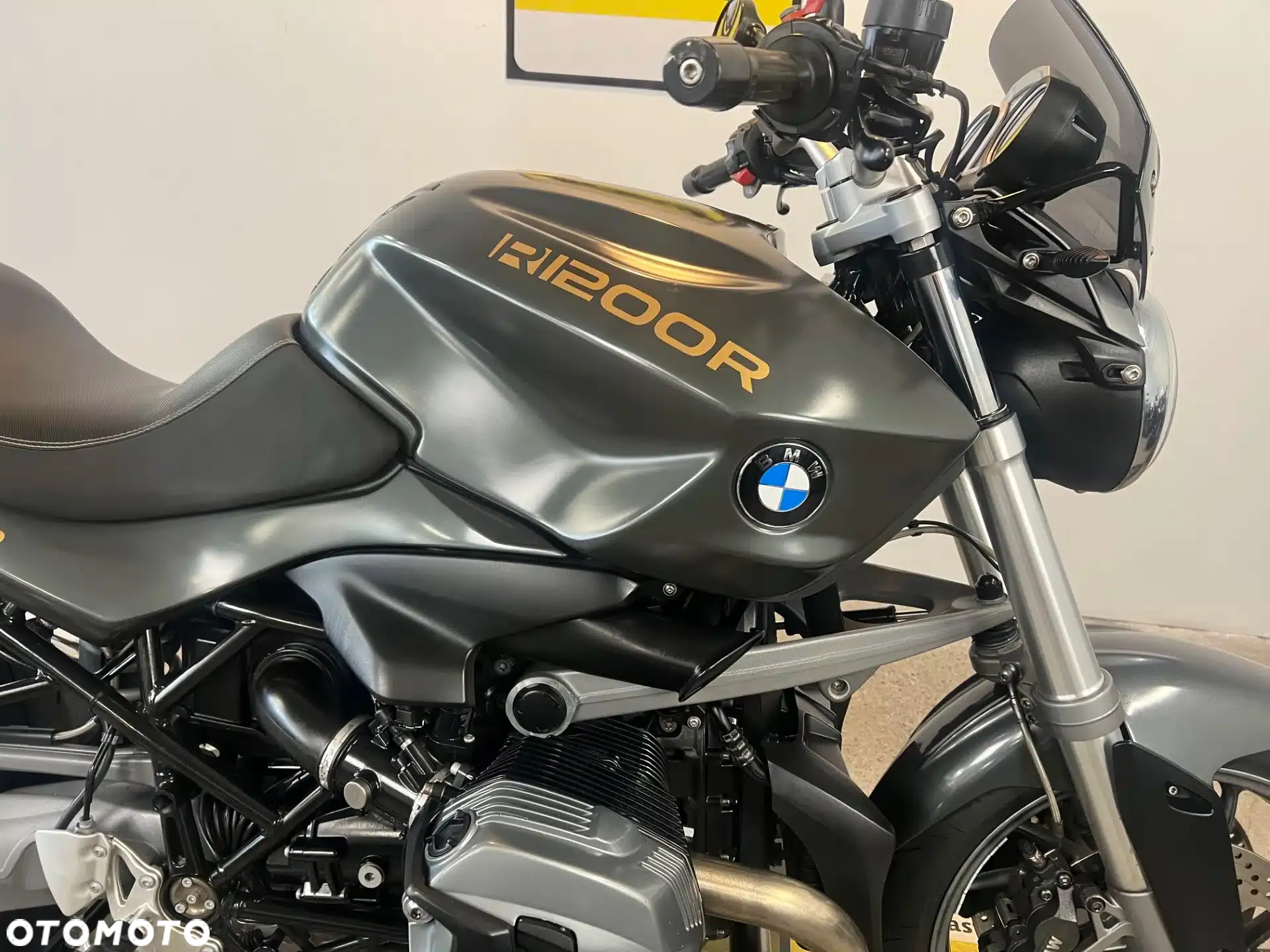 BMW R - 10